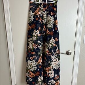 Peach Love California Navy Floral Shorts/Skirt